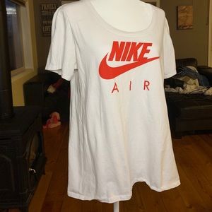 Nike tee